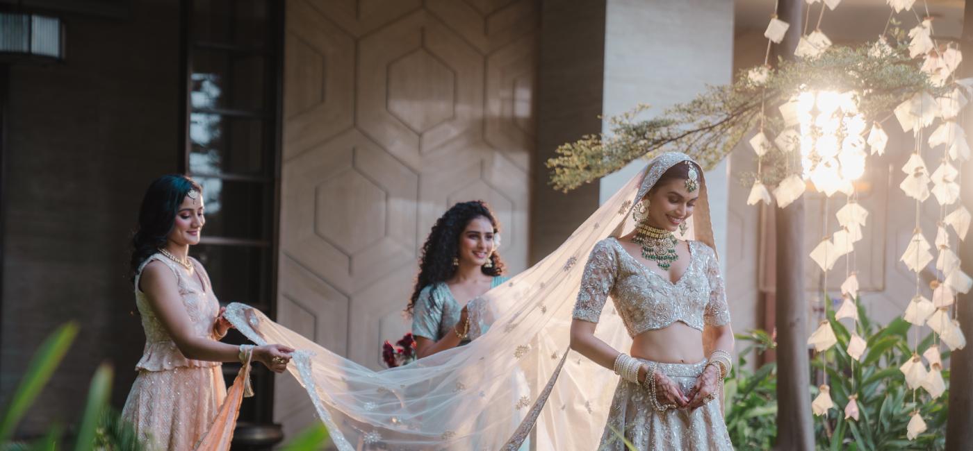 Bridal entry at 5 star wedding venues in Pune